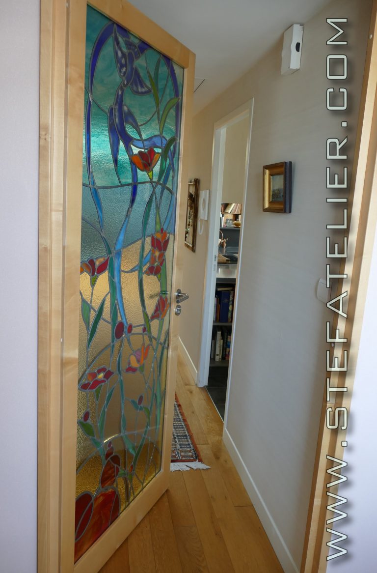 vitrail pour porte oiseaux bleus et fleurs