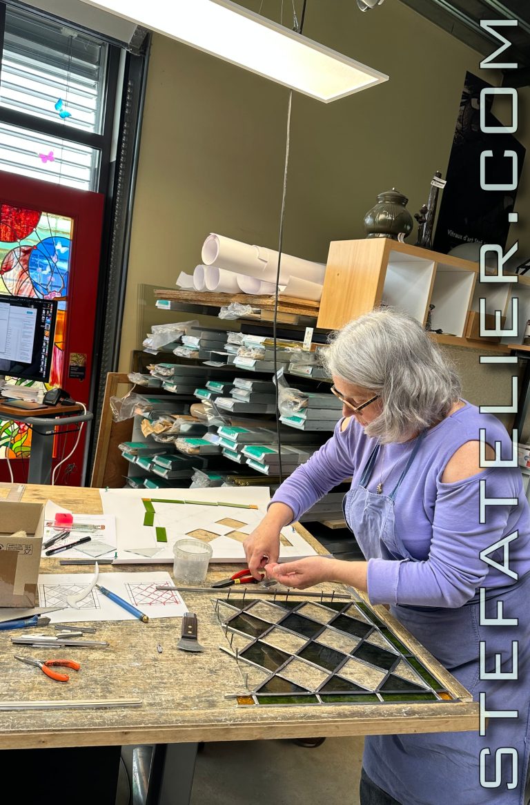 vitrail de losanges stage de vitrail de mai