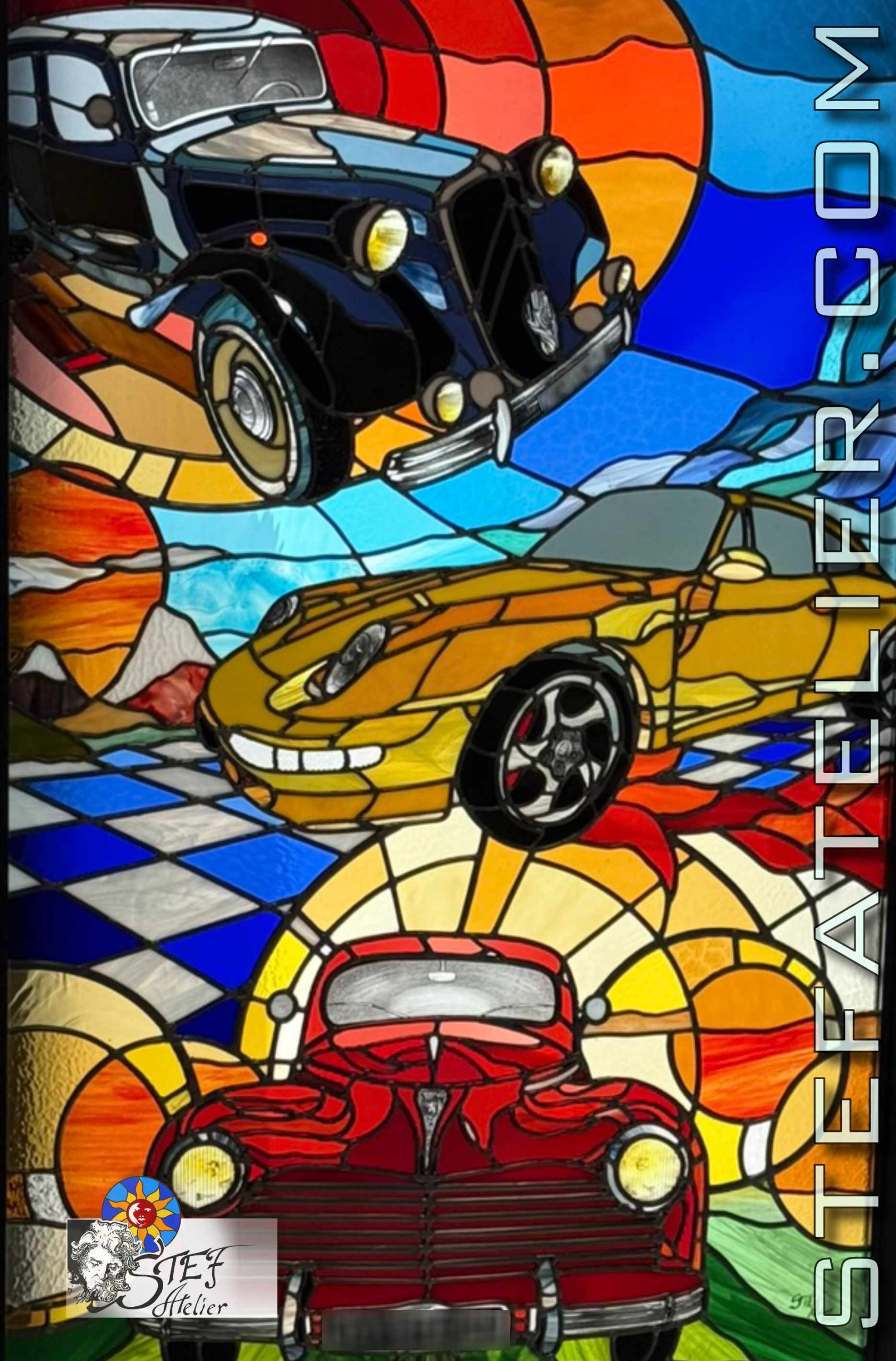 vitrail avec motif de trois voitures une traction une porche une peugeot rouge